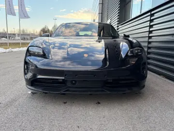 PORSCHE Taycan GTS-PANO-INNO-BOSE-HEAD UP-1.HAND