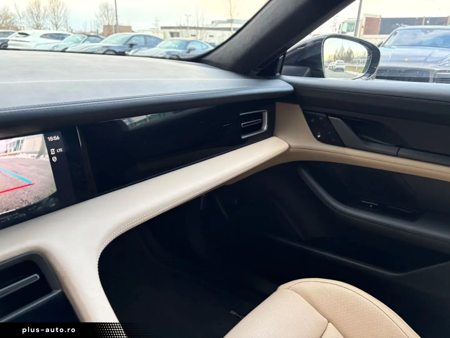 PORSCHE Taycan GTS-PANO-INNO-BOSE-HEAD UP-1.HAND