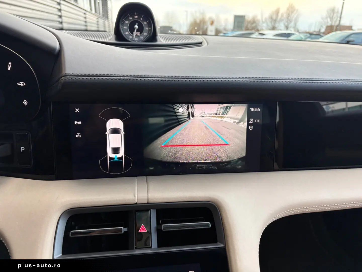 PORSCHE Taycan GTS-PANO-INNO-BOSE-HEAD UP-1.HAND