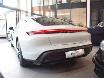 PORSCHE Taycan   PASM   20  TurboRad