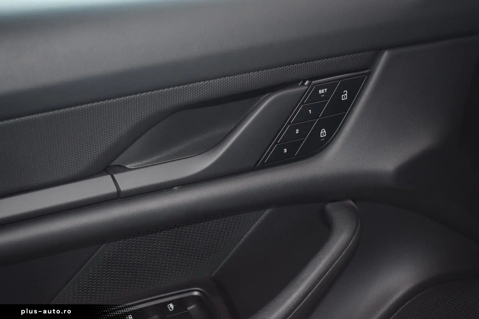 PORSCHE Taycan   PASM   20  TurboRad