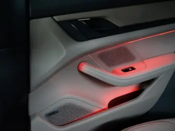 PORSCHE Taycan Cross Turismo 4 Offroad P-Display InnoDri