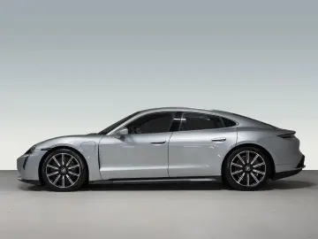 PORSCHE Taycan 4S InnoDrive Hinterachslenkung BOSE
