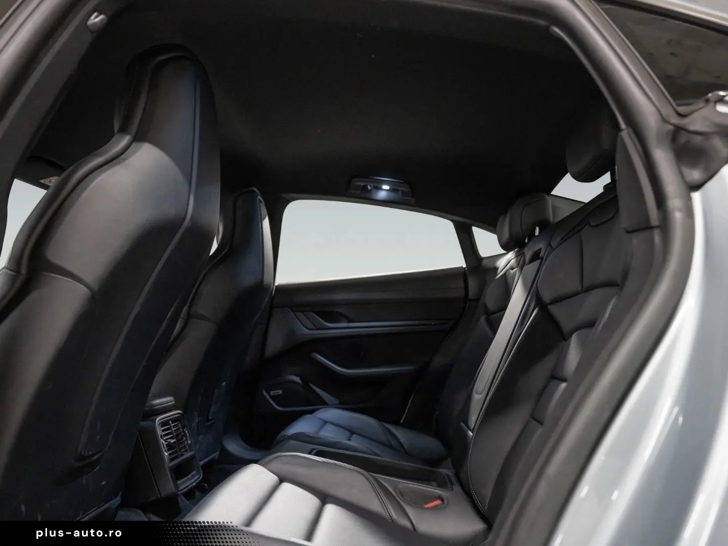 PORSCHE Taycan 4S InnoDrive Hinterachslenkung BOSE