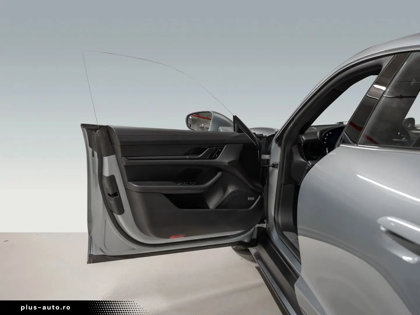 PORSCHE Taycan 4S InnoDrive Hinterachslenkung BOSE