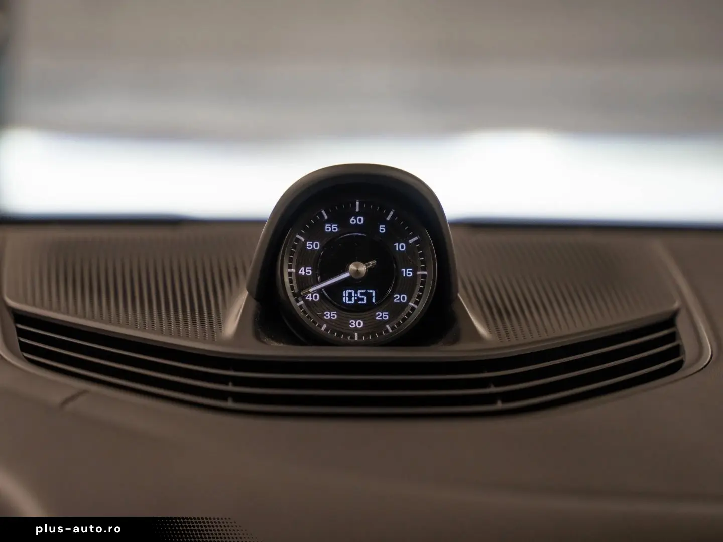 PORSCHE Taycan 4S InnoDrive Hinterachslenkung BOSE