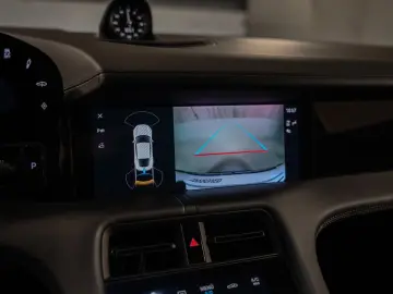 PORSCHE Taycan 4S InnoDrive Hinterachslenkung BOSE