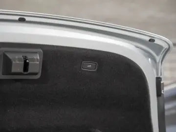 PORSCHE Taycan 4S InnoDrive Hinterachslenkung BOSE