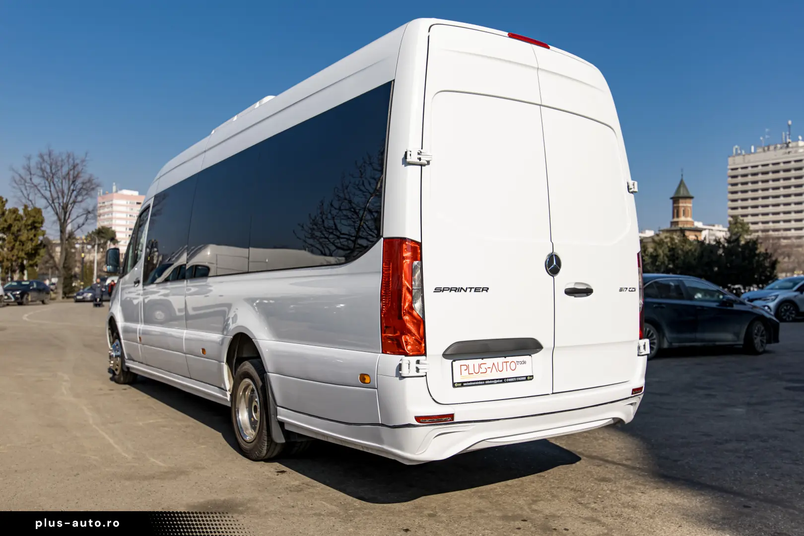 Mercedes-Benz Sprinter 517 CDI Microbuz 19 1 1 locuri