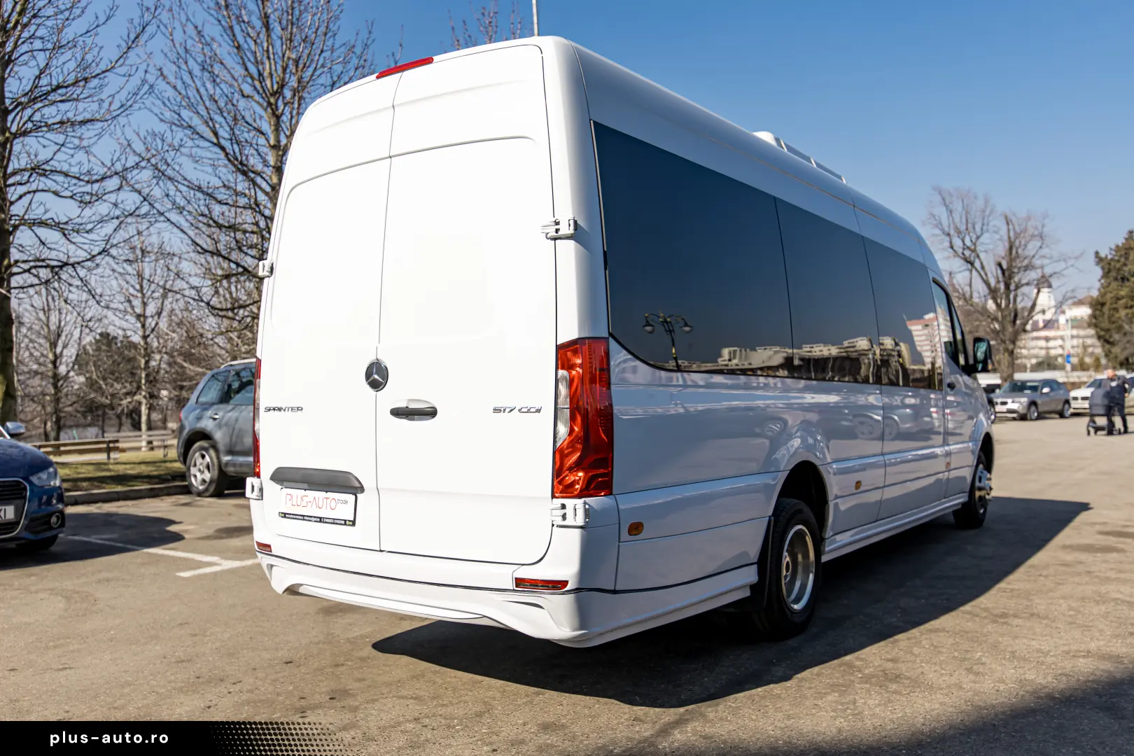 Mercedes-Benz Sprinter 517 CDI Microbuz 19 1 1 locuri