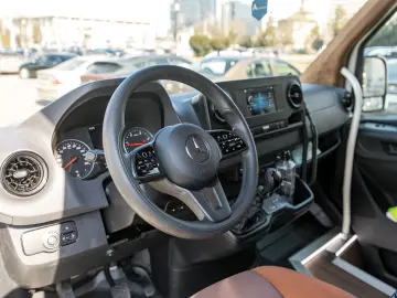 Mercedes-Benz Sprinter 517 CDI Microbuz 19 1 1 locuri