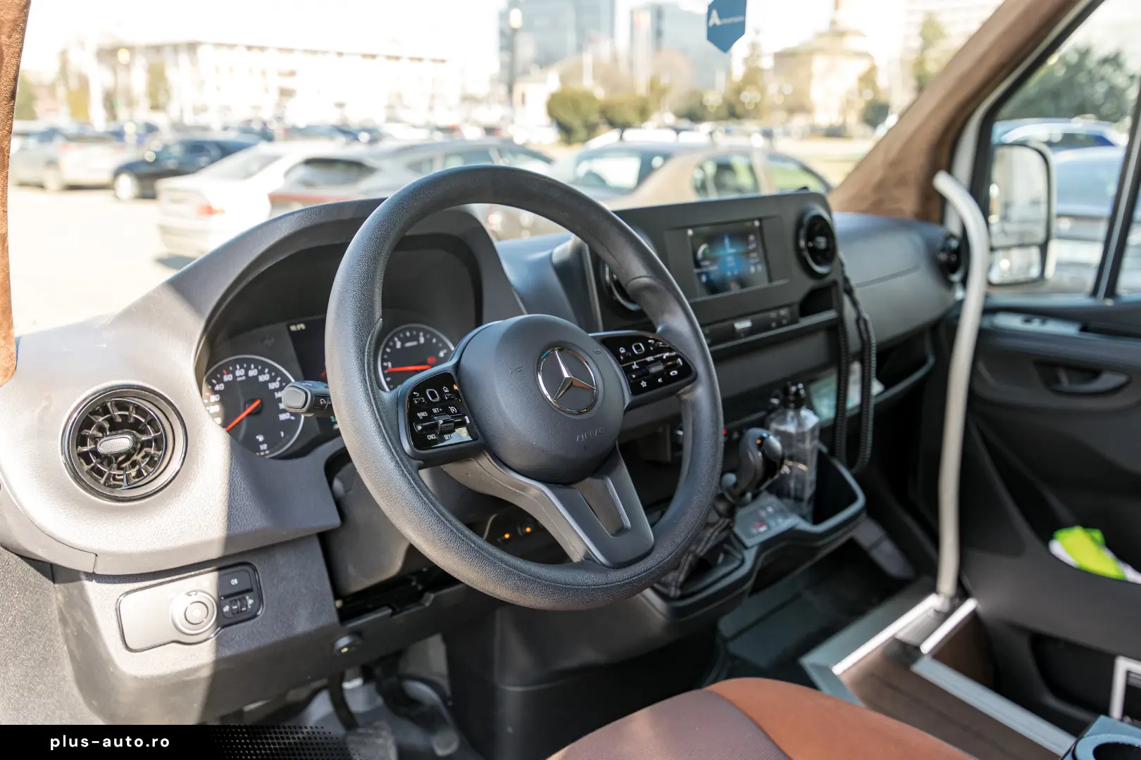 Mercedes-Benz Sprinter 517 CDI Microbuz 19 1 1 locuri