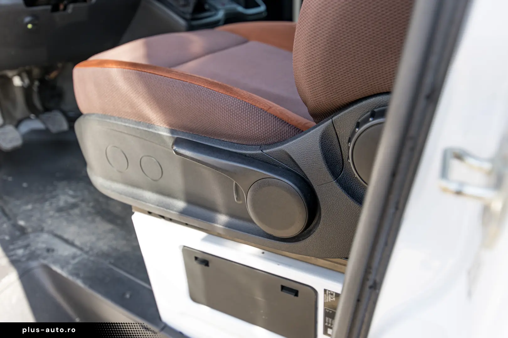 Mercedes-Benz Sprinter 517 CDI Microbuz 19 1 1 locuri