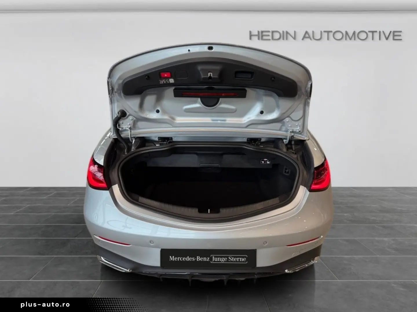 MERCEDES-BENZ CLE 200 Cabrio AMG NIGHT AIRSCARF KLIMA