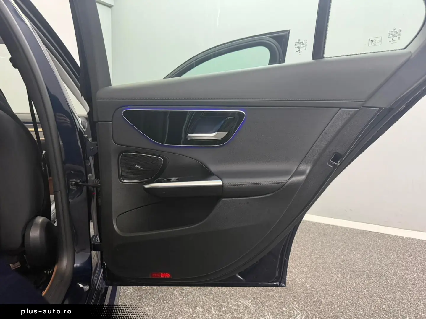 MERCEDES-BENZ C 300d 4M Limo AMG LINE PANO DIGI-LIGH&hellip;