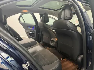 MERCEDES-BENZ C 300d 4M Limo AMG LINE PANO DIGI-LIGH&hellip;