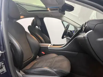 MERCEDES-BENZ C 300d 4M Limo AMG LINE PANO DIGI-LIGH&hellip;