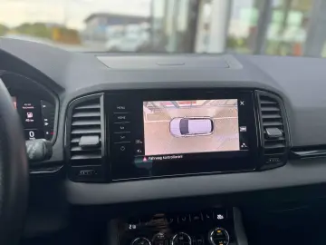 SKODA Karoq Sportline 4x4 Leder 360 AHK ACC Matrix 18