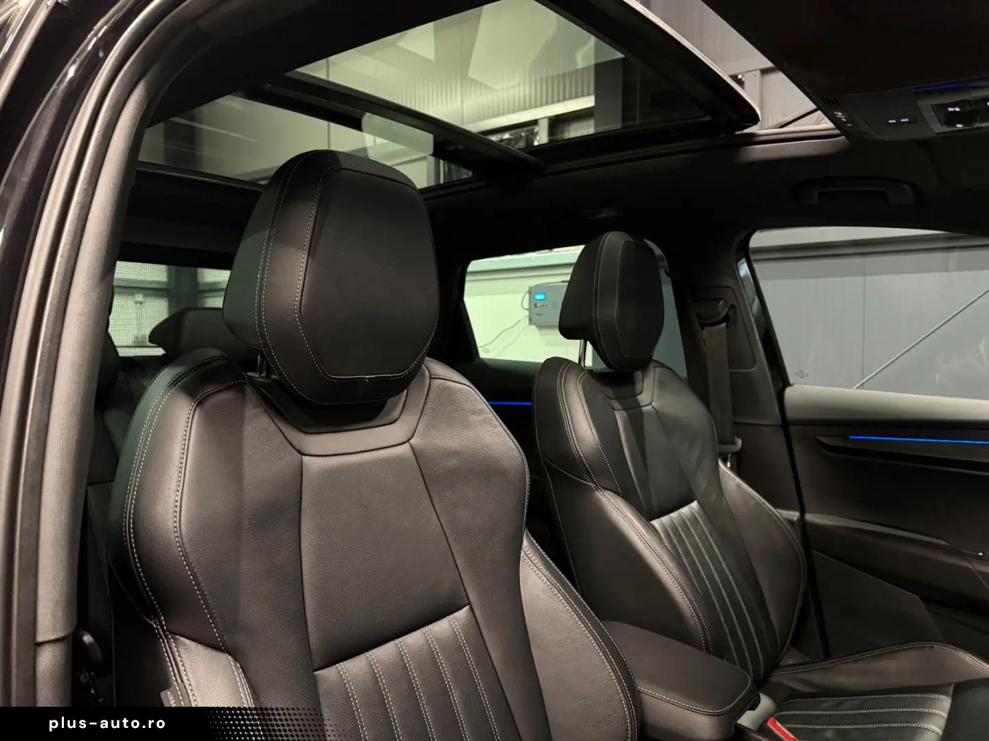 SKODA Karoq Sportline 4x4  Piele  Panoramic