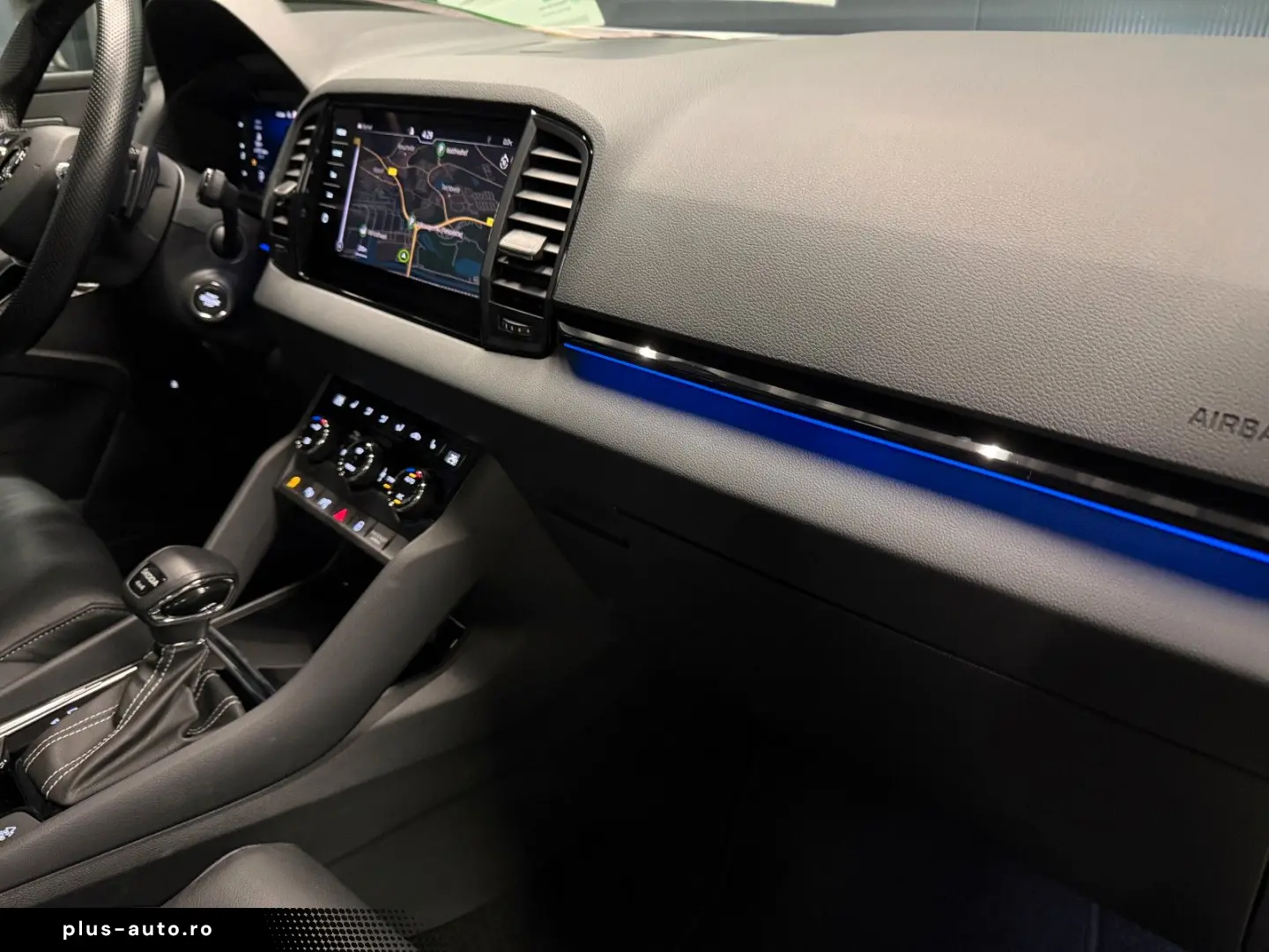 SKODA Karoq Sportline 4x4  Piele  Panoramic