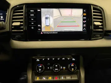 SKODA Karoq Sportline 4x4  Piele  Panoramic