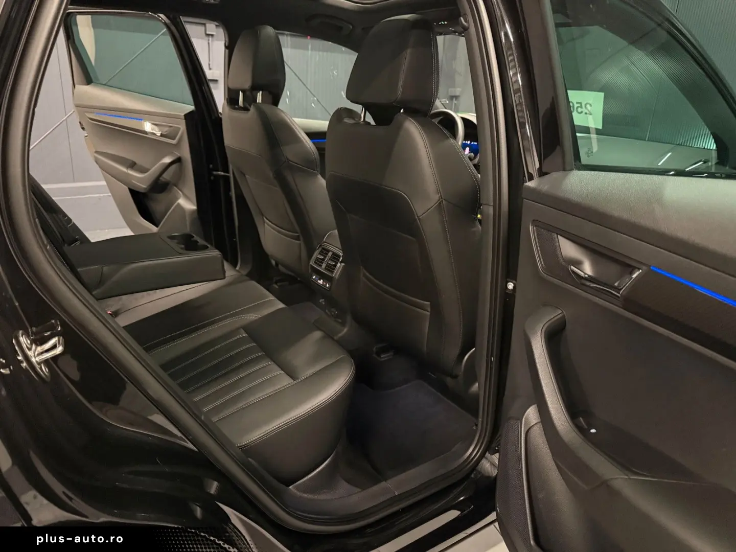 SKODA Karoq Sportline 4x4  Piele  Panoramic