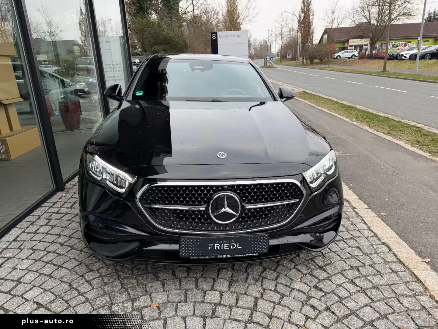 Mercedes-Benz E 200 AMG Night  Distronic  Kamera