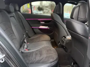 Mercedes-Benz E 200 NIGHT ACC PANO AMG LINE