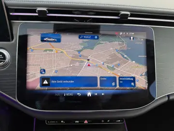 Mercedes-Benz E 200 NIGHT ACC PANO AMG LINE