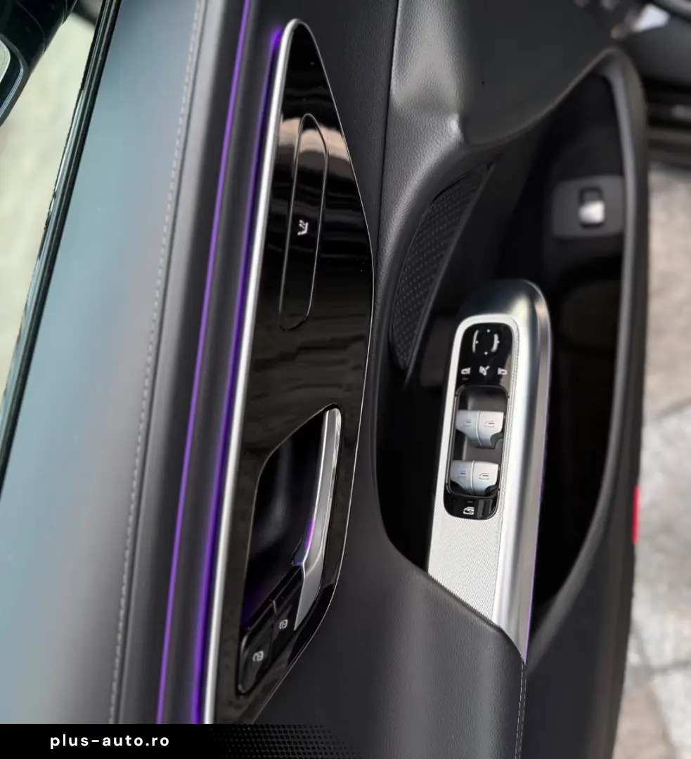 Mercedes-Benz E 200 NIGHT ACC PANO AMG LINE