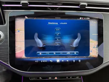 Mercedes-Benz E 200 NIGHT ACC PANO AMG LINE