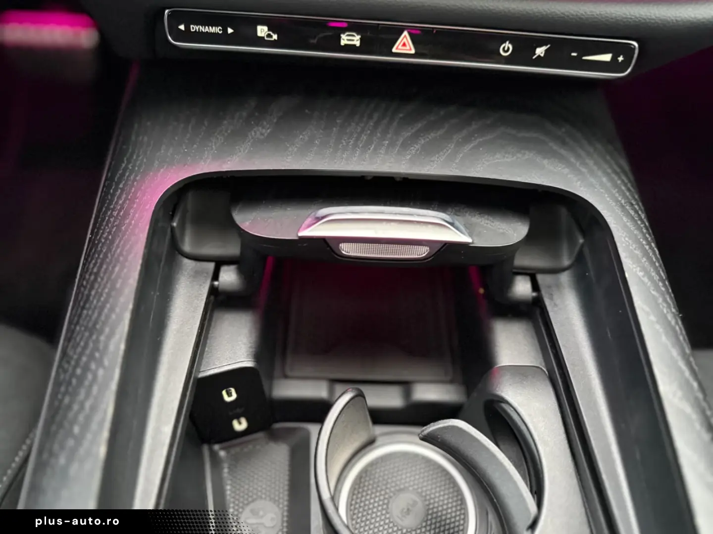 Mercedes-Benz E 200 NIGHT ACC PANO AMG LINE