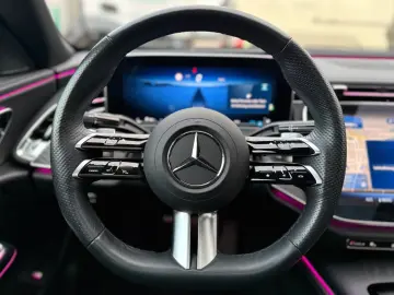 Mercedes-Benz E 200 NIGHT ACC PANO AMG LINE