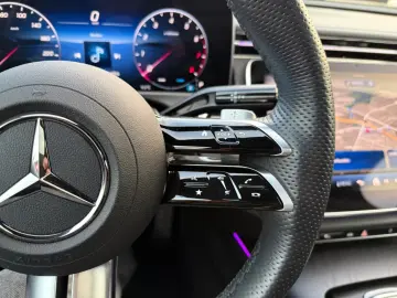 Mercedes-Benz E 200 NIGHT ACC PANO AMG LINE