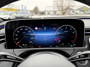 Mercedes-Benz E 200 AMG Distronic R-Kam T-Winkel