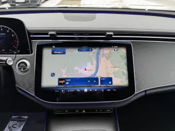 Mercedes-Benz E 200 AMG Distronic R-Kam T-Winkel