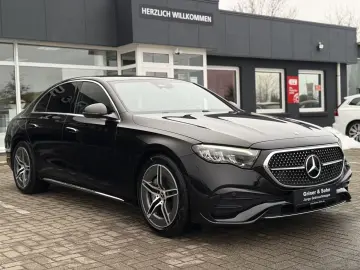 Mercedes-Benz E 200 AMG Distronic R-Kam T-Winkel