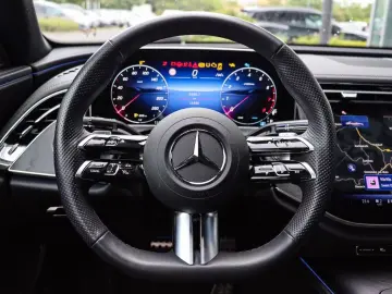 Mercedes-Benz E 200 AMG Advanced AHK Distronic