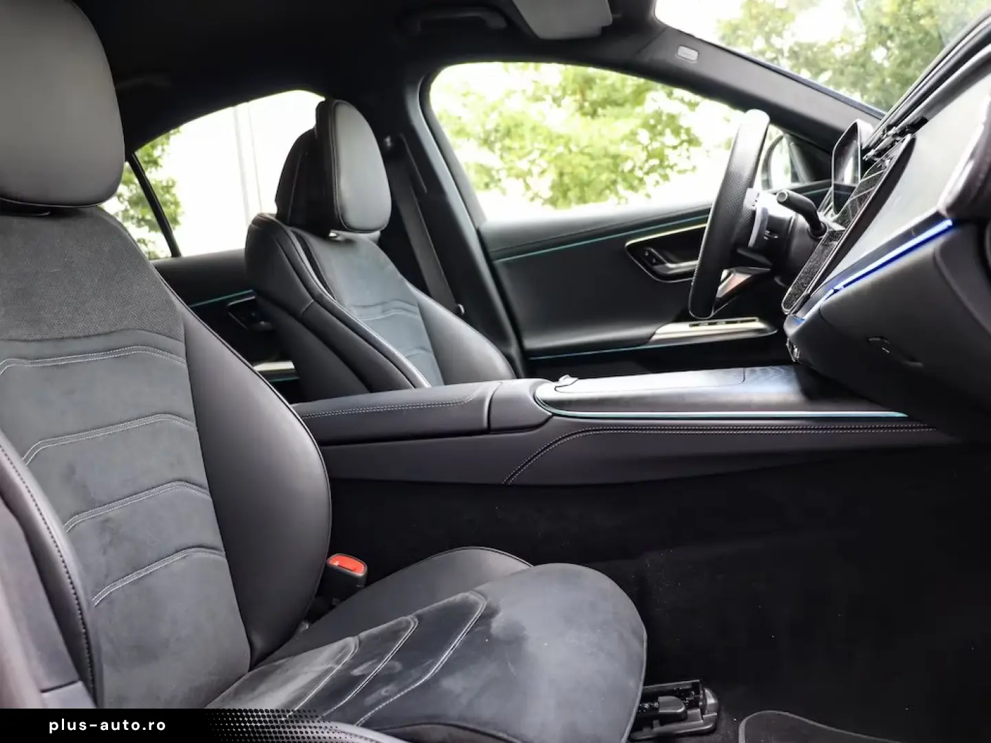 Mercedes-Benz E 200 AMG Advanced AHK Distronic