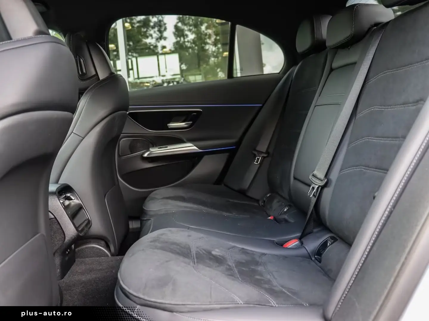 Mercedes-Benz E 200 AMG Advanced AHK Distronic