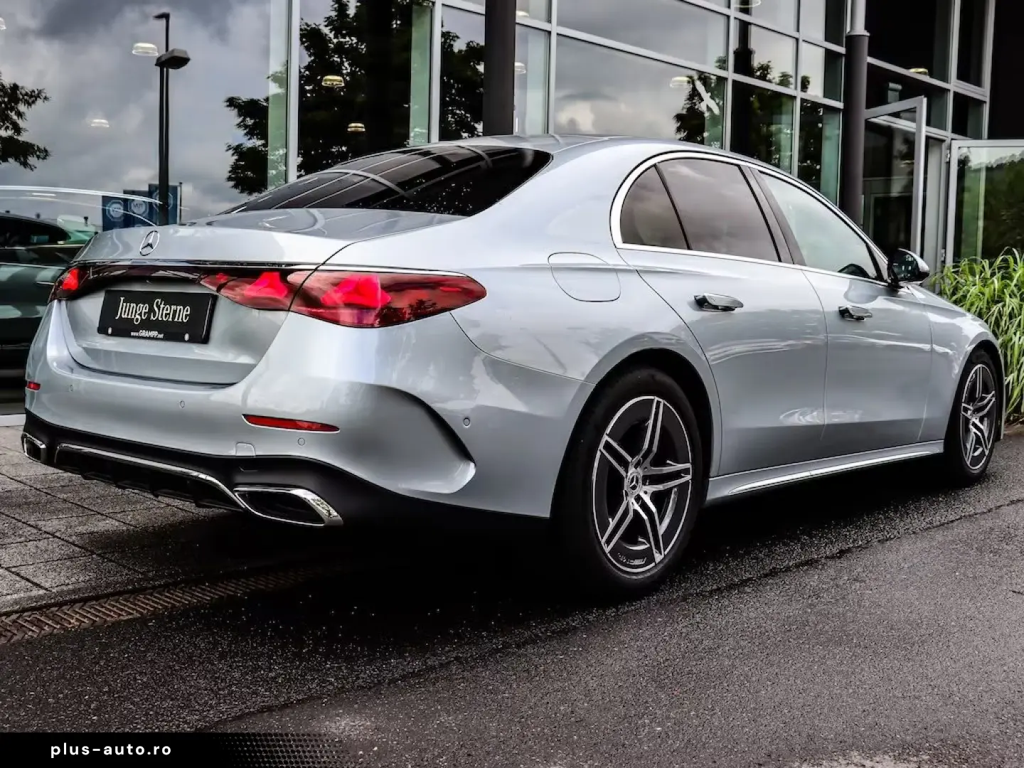 Mercedes-Benz E 200 AMG Advanced AHK Distronic