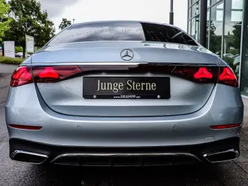 Mercedes-Benz E 200 AMG Advanced AHK Distronic