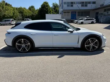 PORSCHE Taycan Cross 4 Approved Beif.Display HUD 22 Zoll