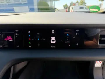 PORSCHE Taycan Cross 4 Approved Beif.Display HUD 22 Zoll