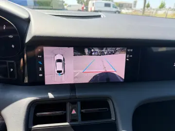 PORSCHE Taycan Cross 4 Approved Beif.Display HUD 22 Zoll