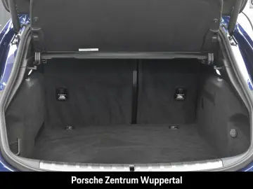 PORSCHE Taycan GTS Sport Turismo HA-Lenkung Head-Up