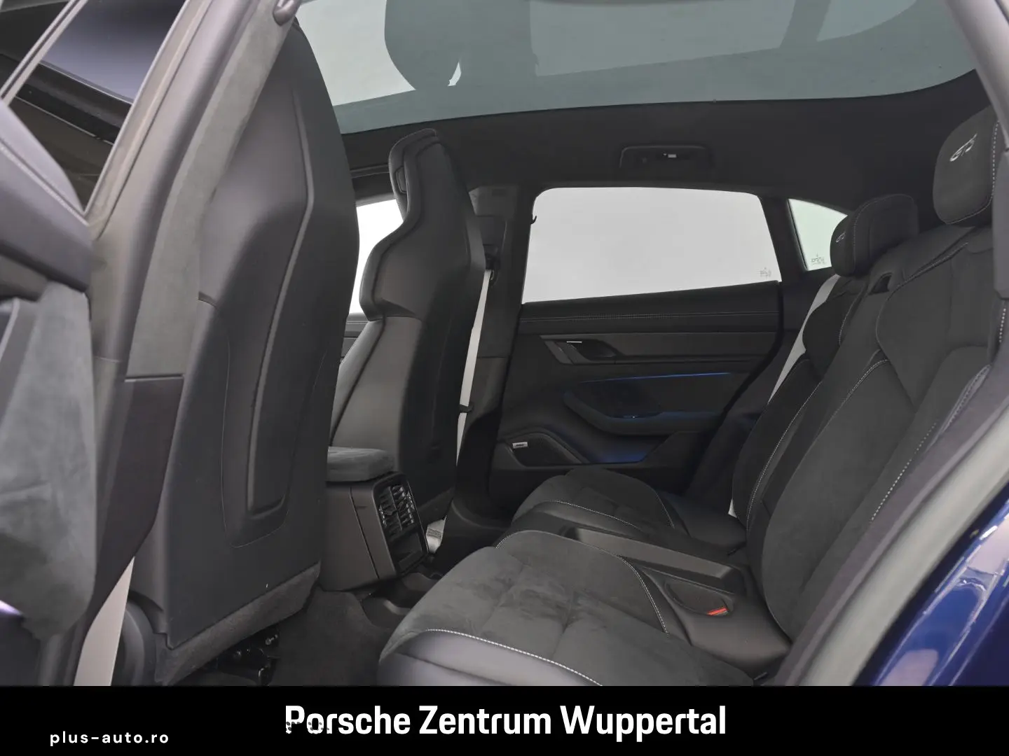 PORSCHE Taycan GTS Sport Turismo HA-Lenkung Head-Up