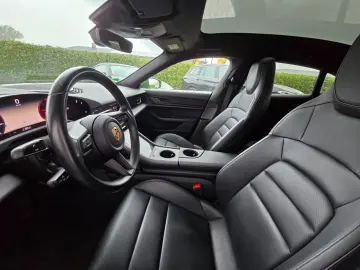 PORSCHE Taycan Sport Turismo MAMBAGRÜN 21 Zoll 360  PANO