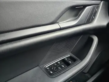 PORSCHE Taycan Sport Turismo MAMBAGRÜN 21 Zoll 360  PANO