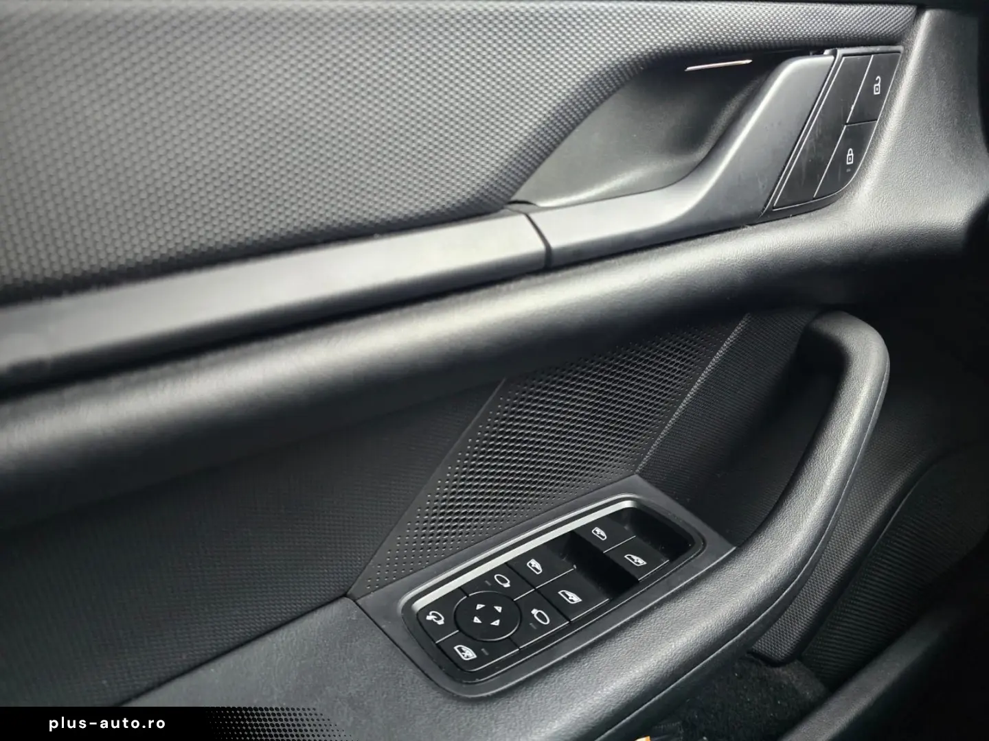 PORSCHE Taycan Sport Turismo MAMBAGRÜN 21 Zoll 360  PANO